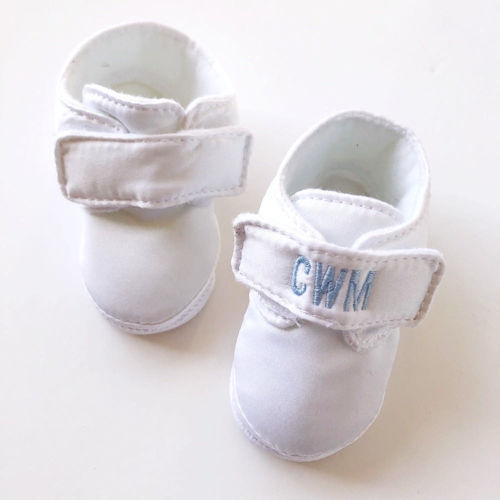 monogrammed baby oxford shoes on barquegifts.com