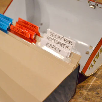 Lunchbox to Mail Organizer