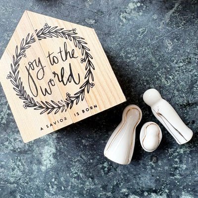 Ceramic Figurines Pine Wood Box - Holy Family