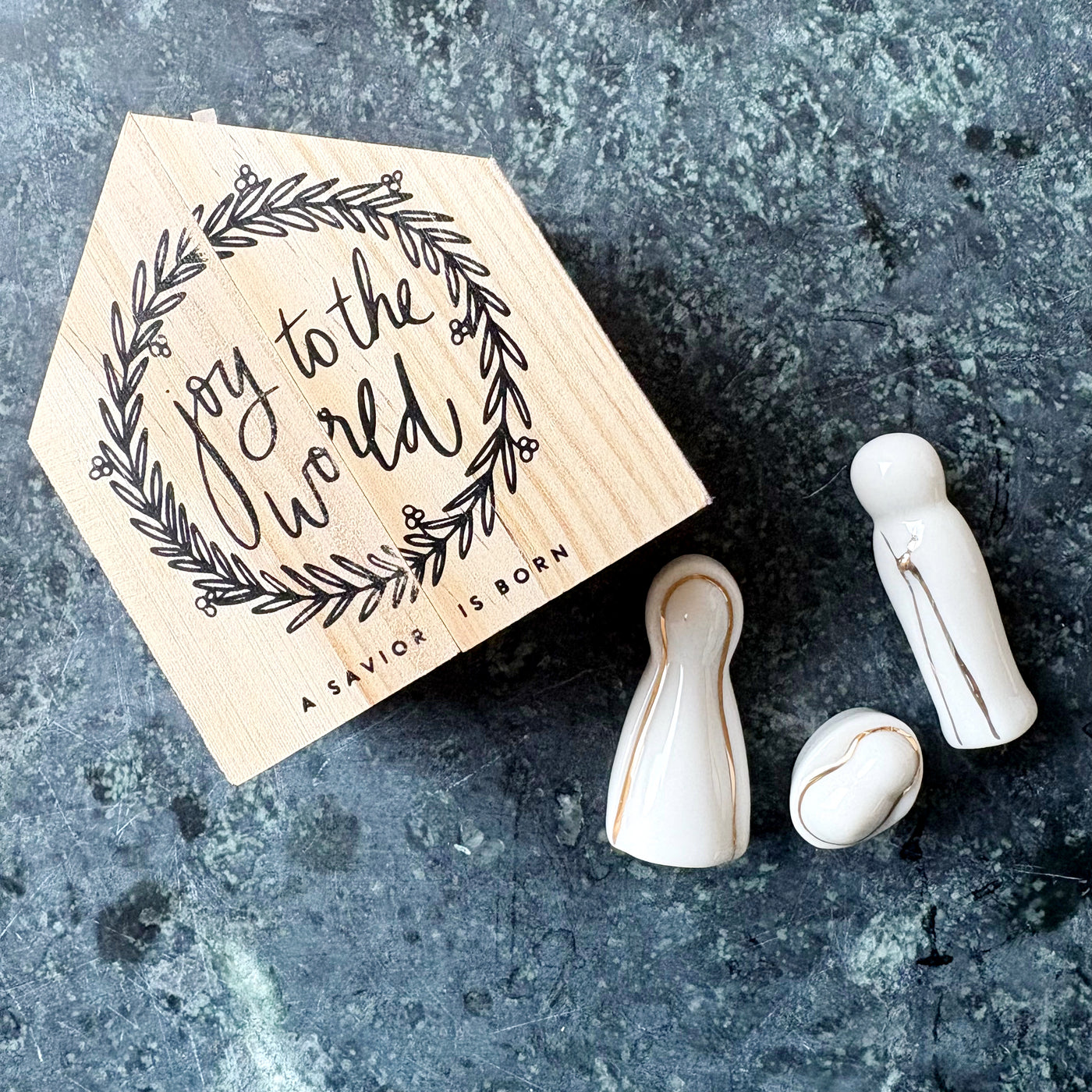 Ceramic Figurines Pine Wood Box - Holy Family