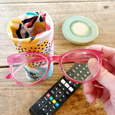 Microfiber Pod Stand for Glasses
