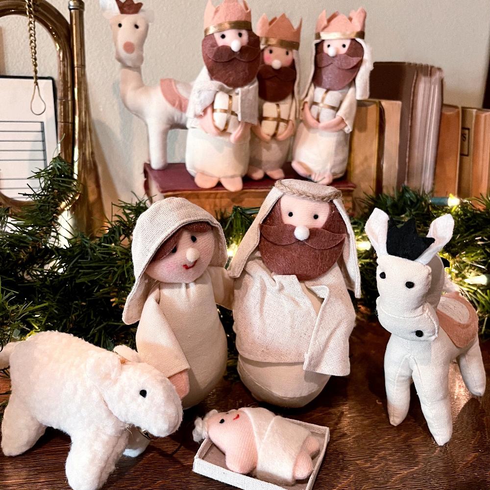 7" Neutral Felt Nativity Set