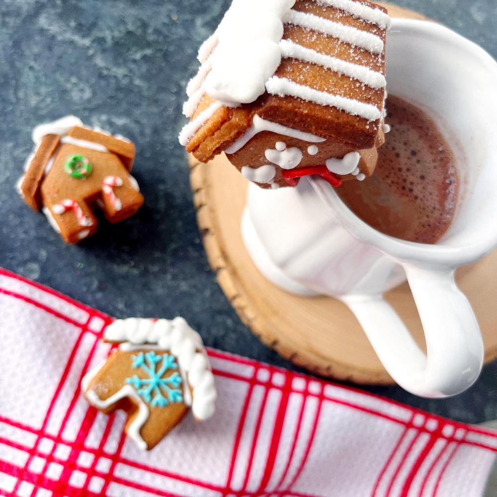 Gingerbread House Mug Topper