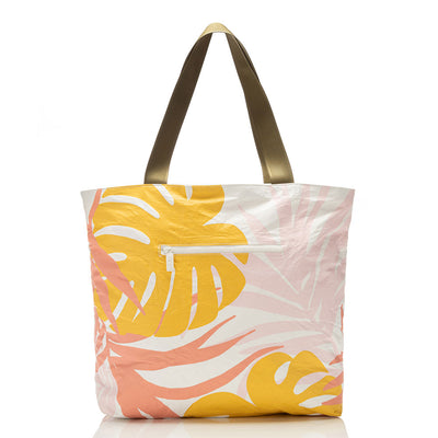 Tropics Starburst Aloha Collection
