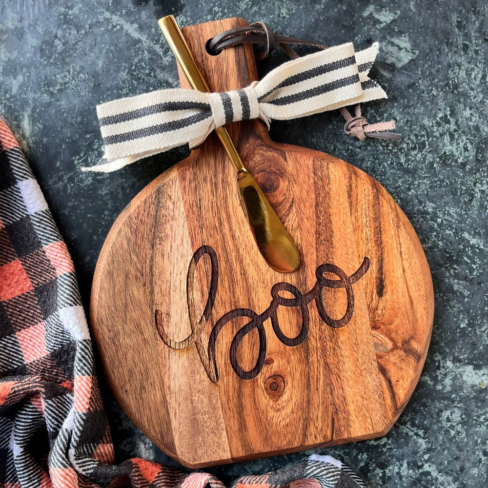 Boo Board with Handle & Gold Spreader