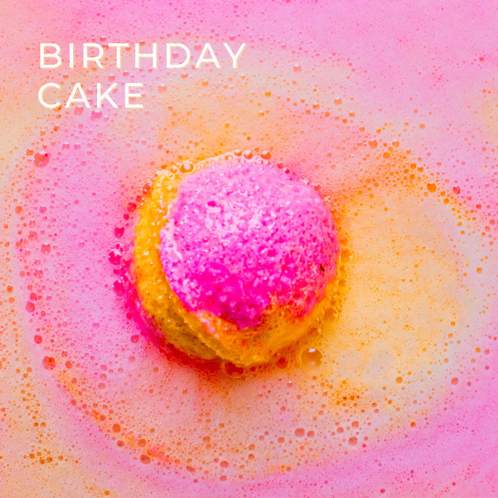Birthday Cake Mia Bath Bomb