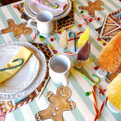 gingerbread house table decorations on barquegifts.com