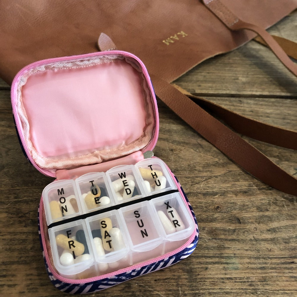 pill and vitamin clutch on barquegifts.com
