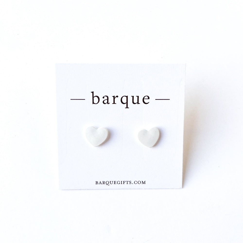 heart stud earrings on barquegifts.com