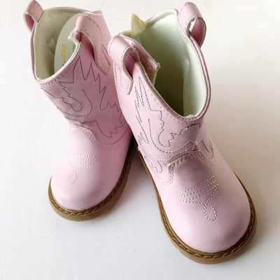 western baby boots on barquegifts.com