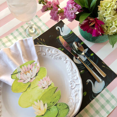 swan and water lily paper table decorations on barquegifts.com