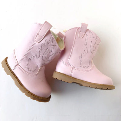 western baby boots on barquegifts.com
