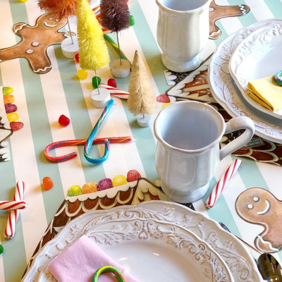 gingerbread house table decorations on barquegifts.com