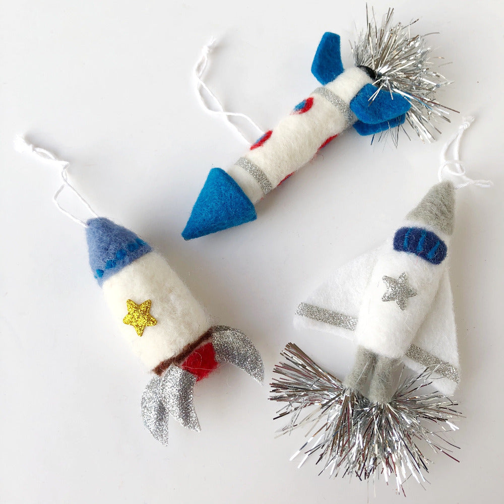felt rocket ornaments on barquegifts.com