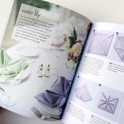 the art of napkin folding on barquegifts.com