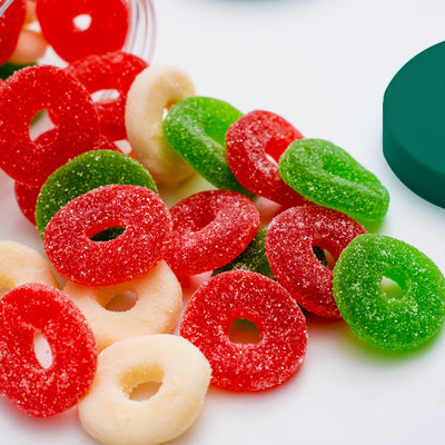 candy club jolly wreaths on barquegifts.com