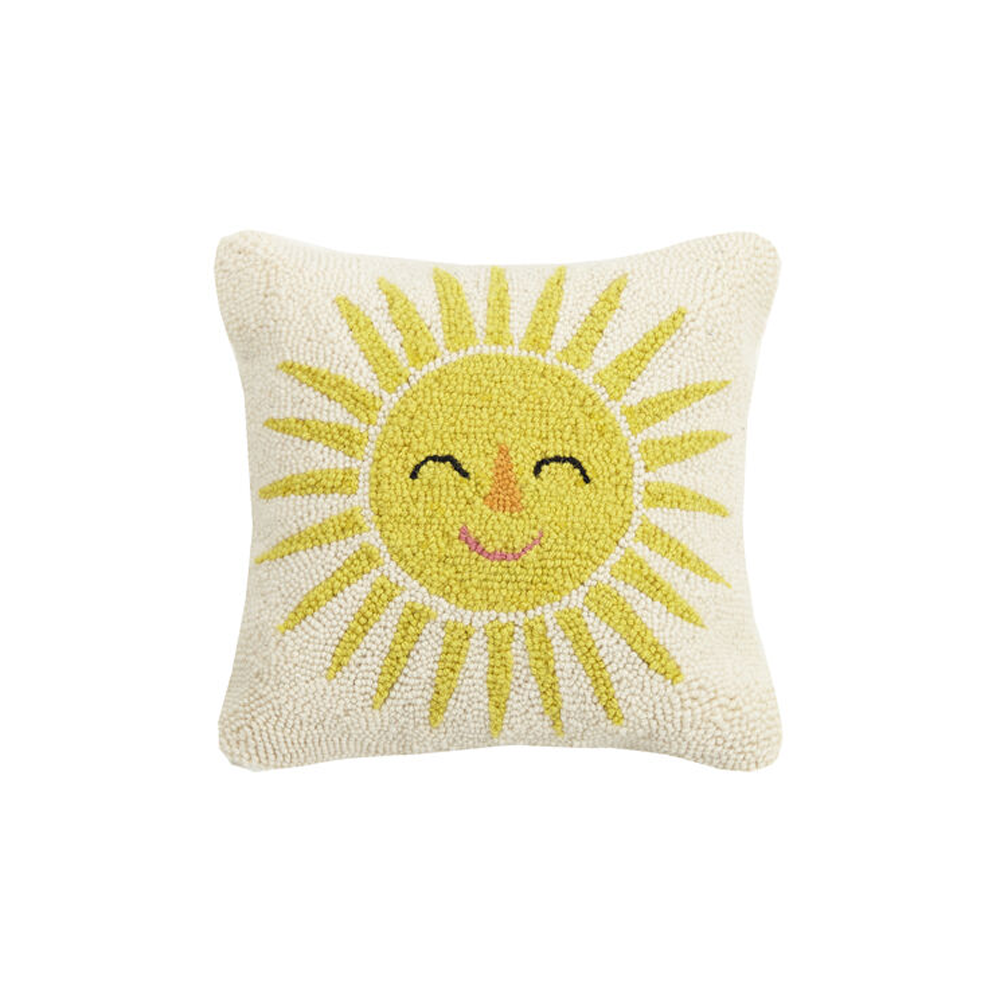 smiling sun pillow on barquegifts.com